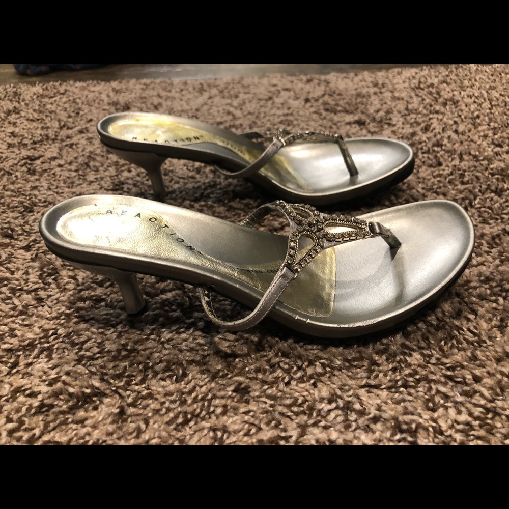 Kenneth Cole Reaction - Kitty Heel Sandals